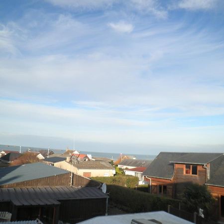 Appartement F1 Mansarde A 100M De La Plage, Proche De Arromanches Et Des Plages Du Debarquement Saint-Côme-de-Fresné Exterior foto